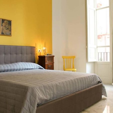 A Casa Di Enza B&B パレルモ エクステリア 写真