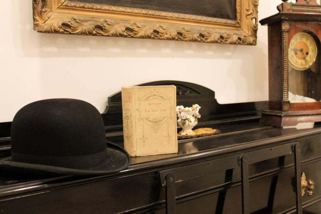 A Casa Di Enza B&B パレルモ エクステリア 写真