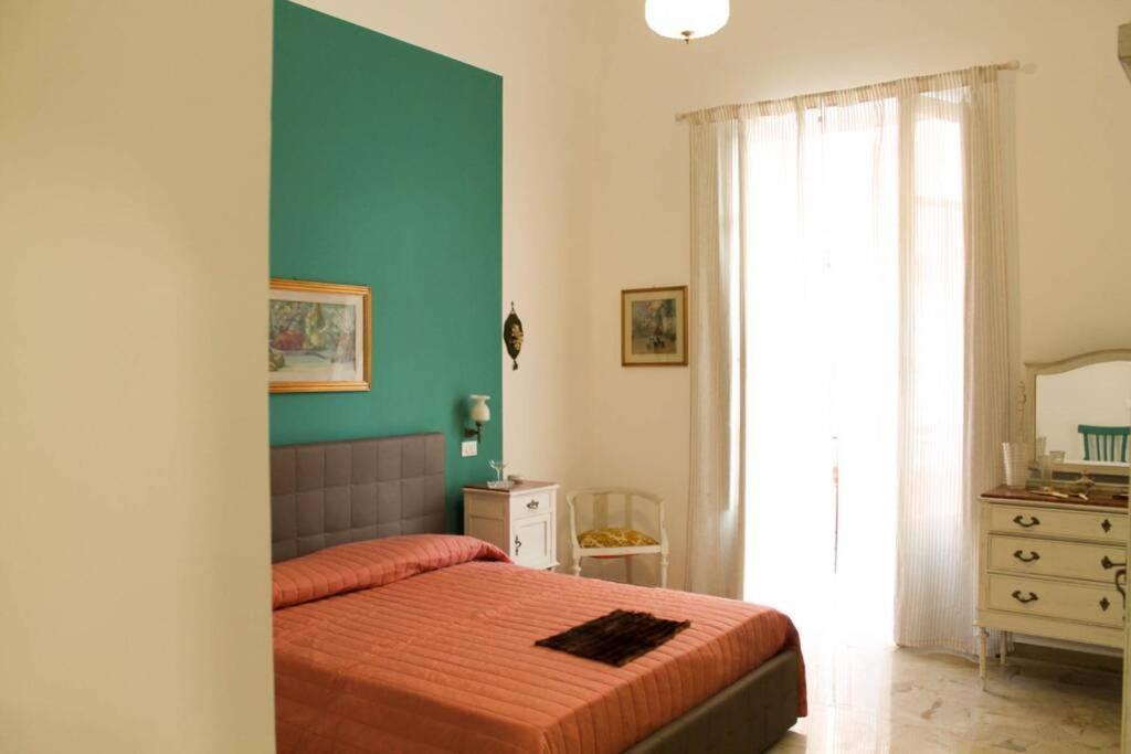 A Casa Di Enza B&B パレルモ エクステリア 写真
